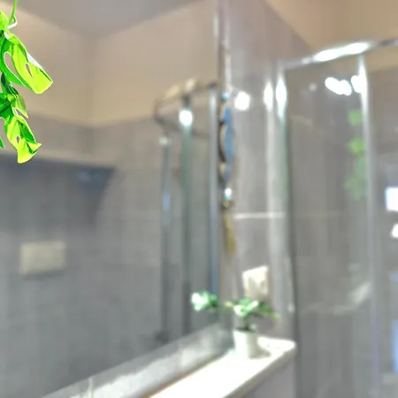 Seafair Apartment *